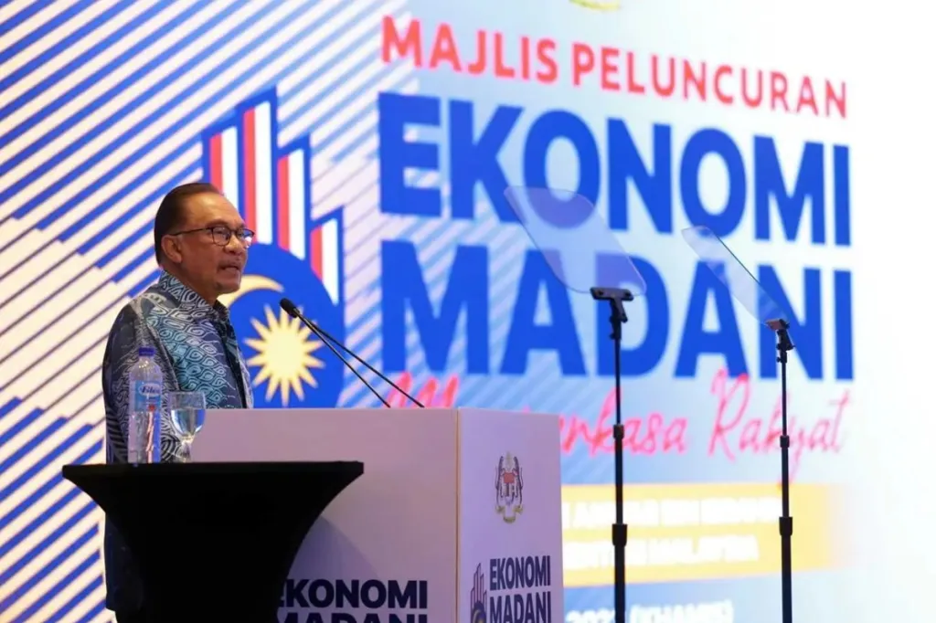 PM Anwar Unveils RM100 E-Wallet Incentive for Millions of Malaysians