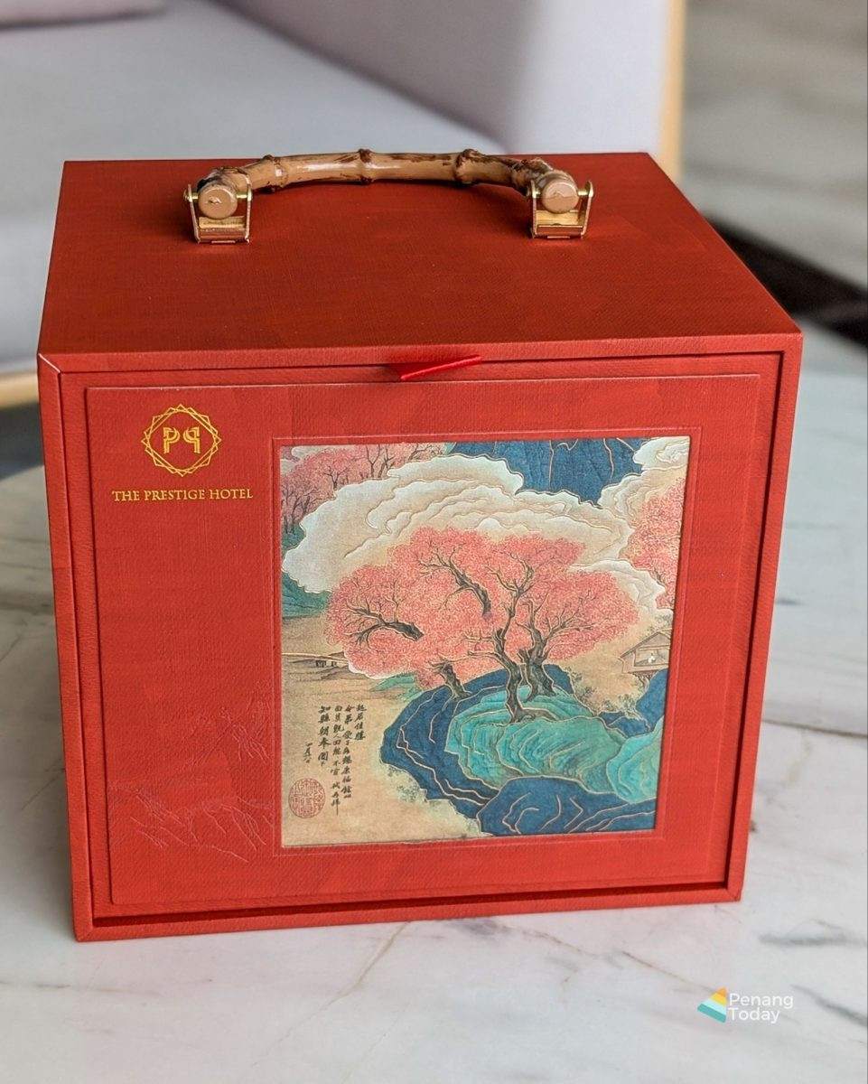 The Prestige Hotel Penang Launches Autumn Radiance Mooncake Collection